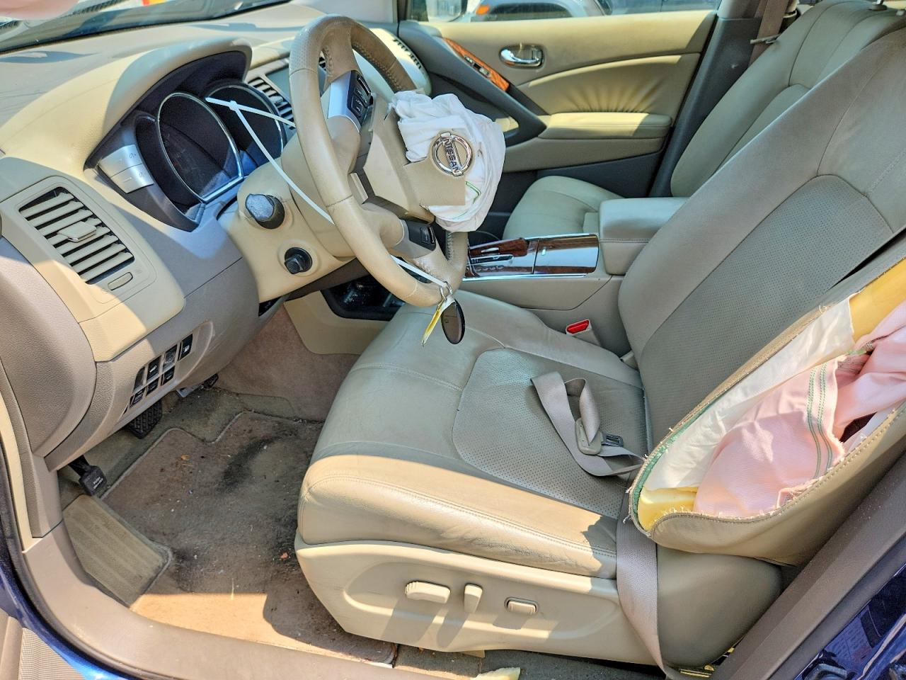 2010 NISSAN MURANO