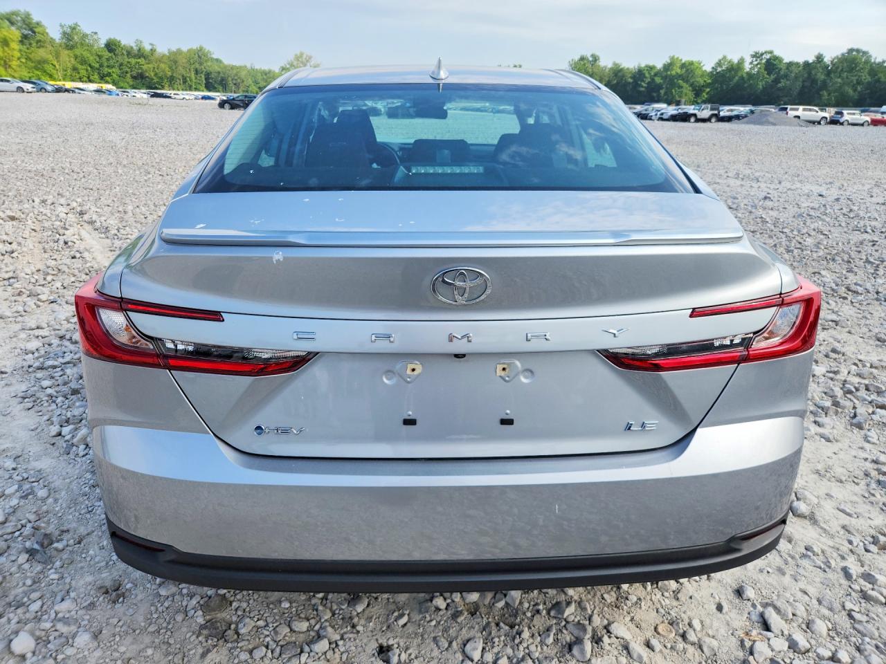 2025 TOYOTA CAMRY