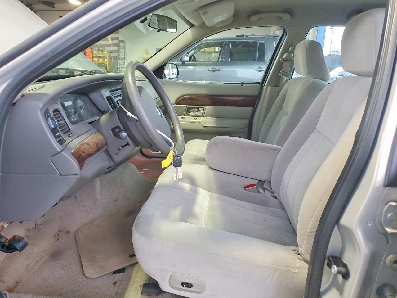 2006 MERCURY GRMARQUIS