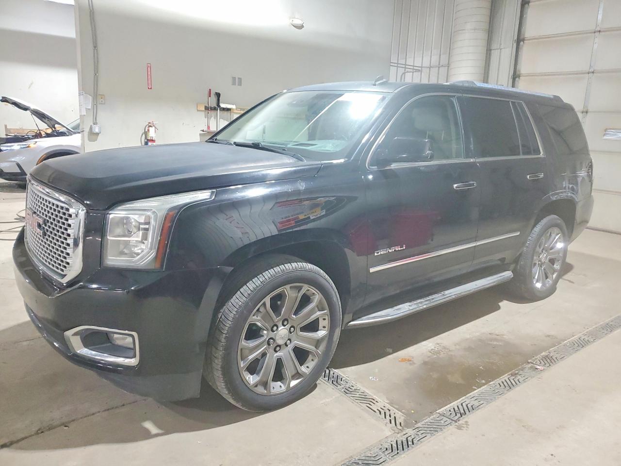 2015 GMC YUKON