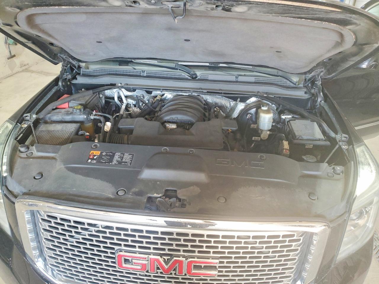 2015 GMC YUKON