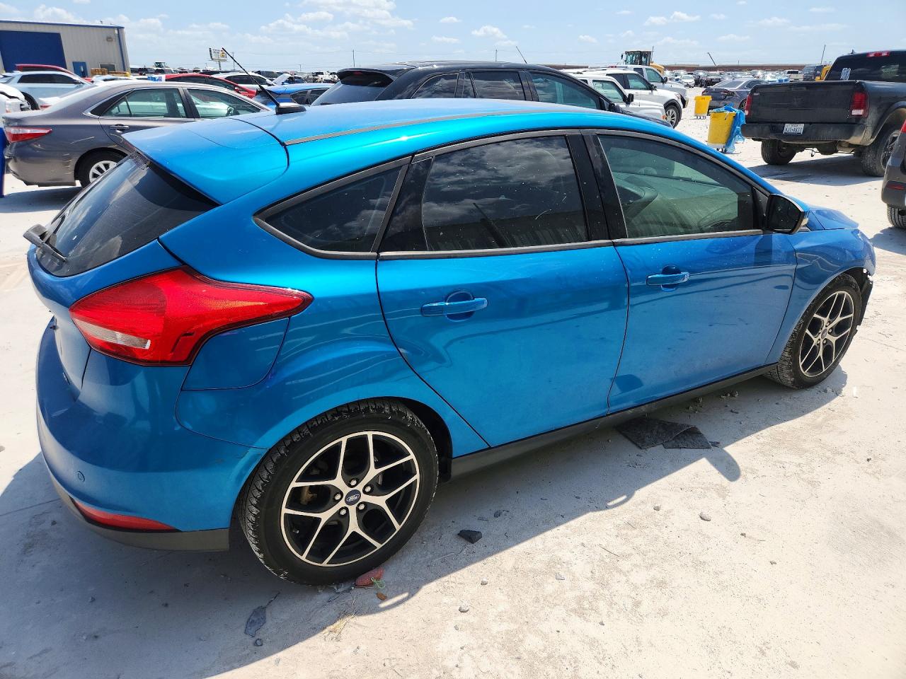 2017 FORD FOCUS