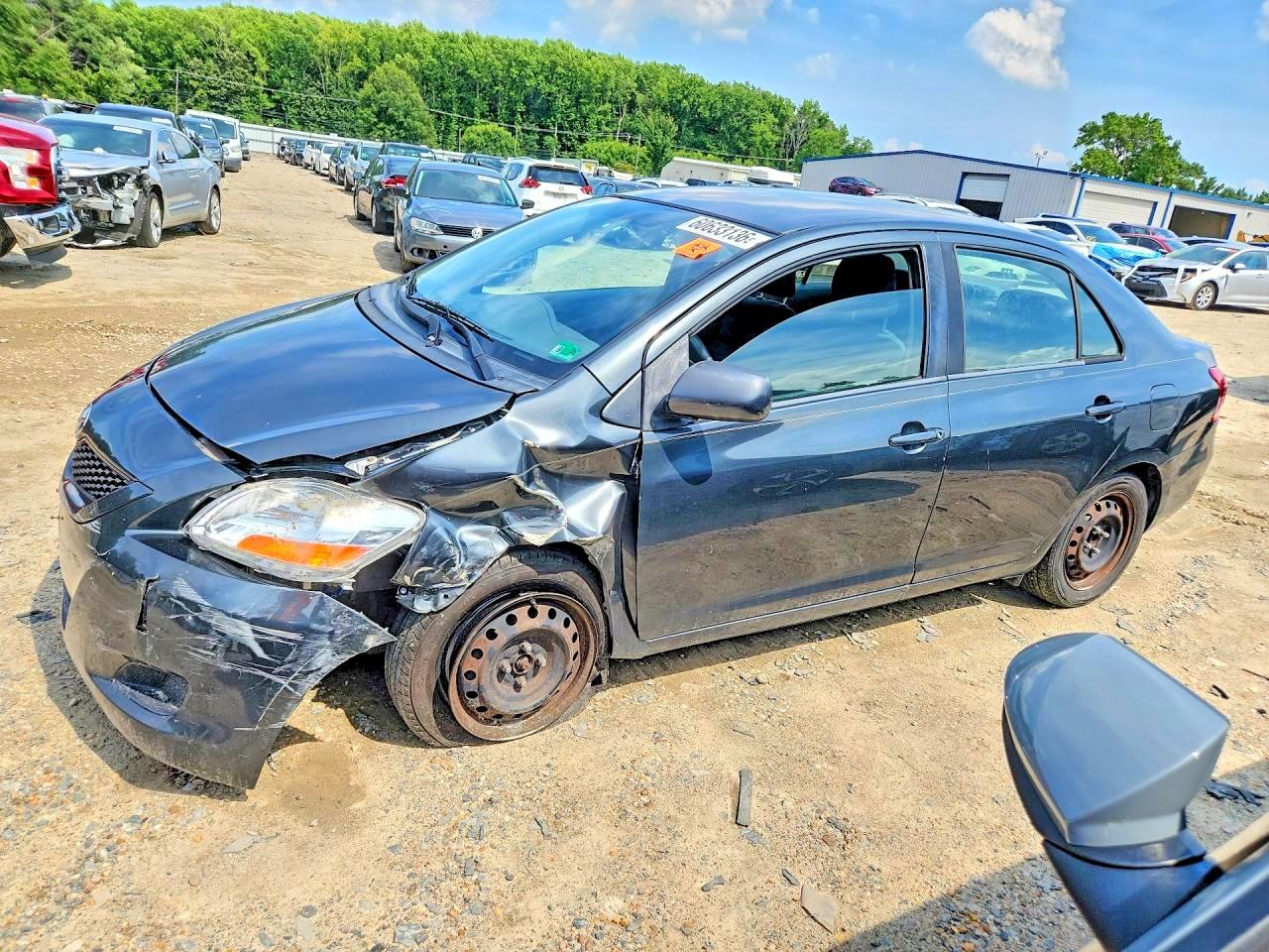 2009 TOYOTA YARIS