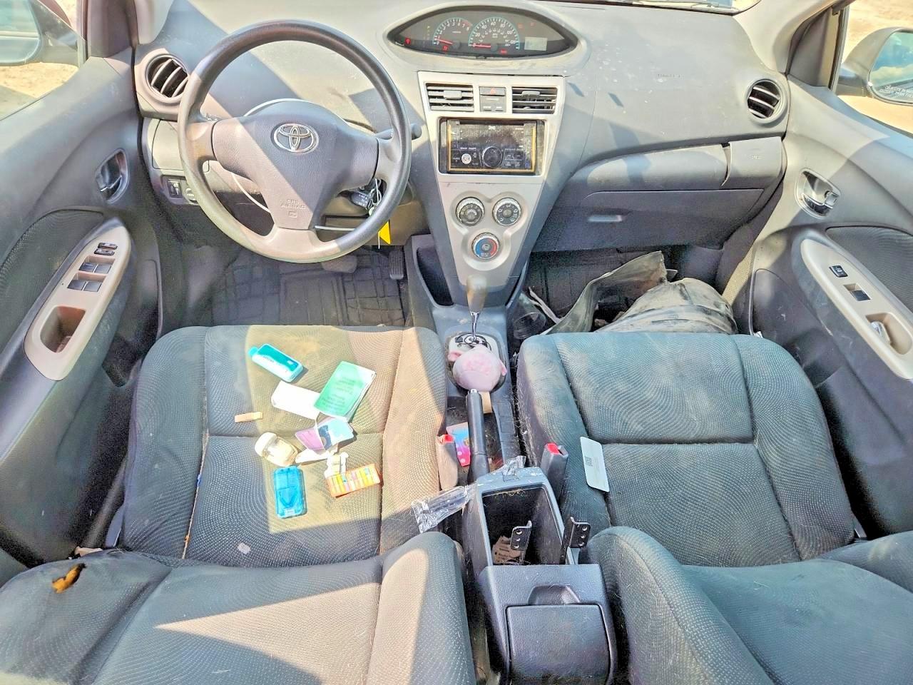 2009 TOYOTA YARIS