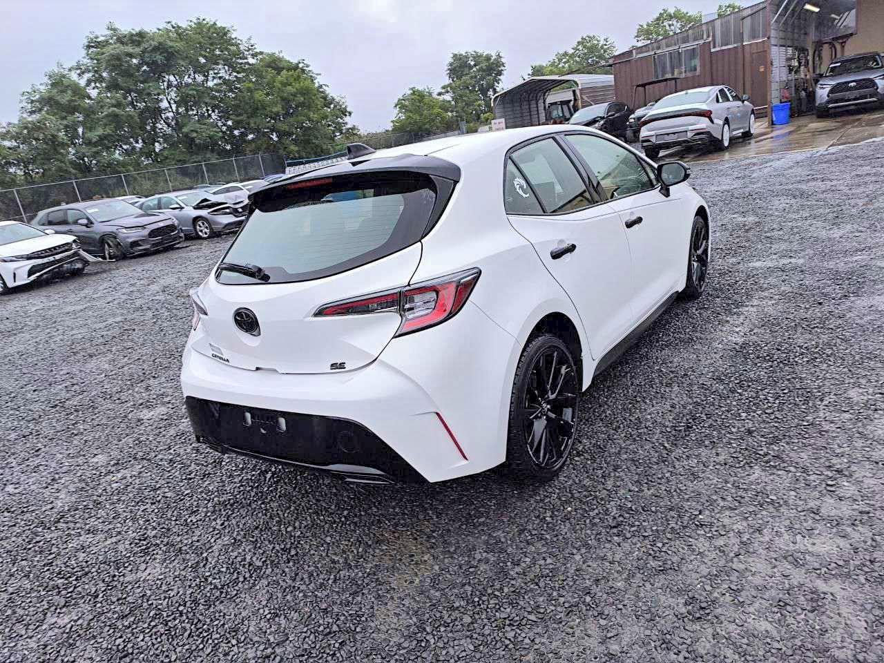 2022 TOYOTA COROLLA
