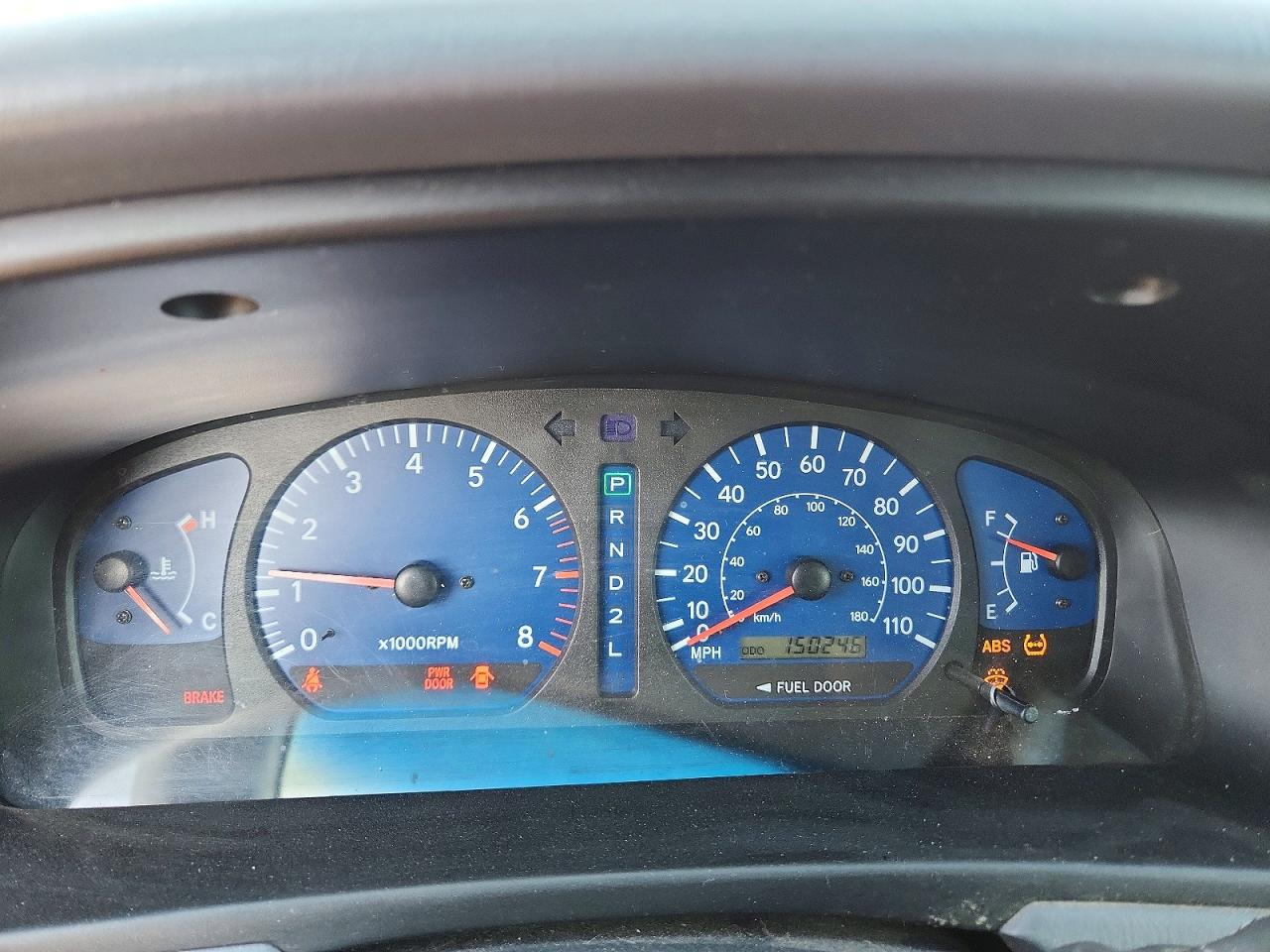2002 TOYOTA SIENNA