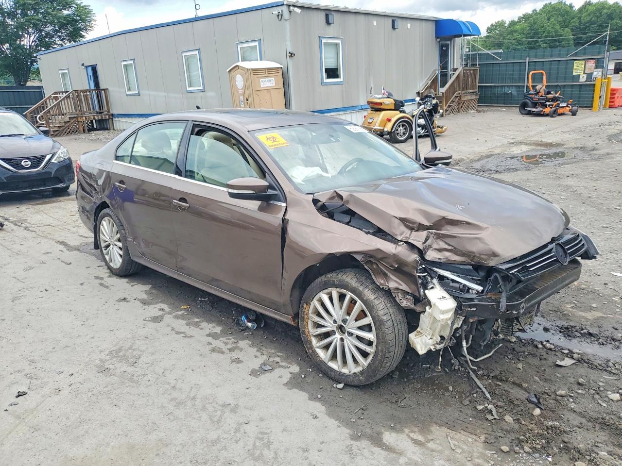 2011 VOLKSWAGEN JETTA