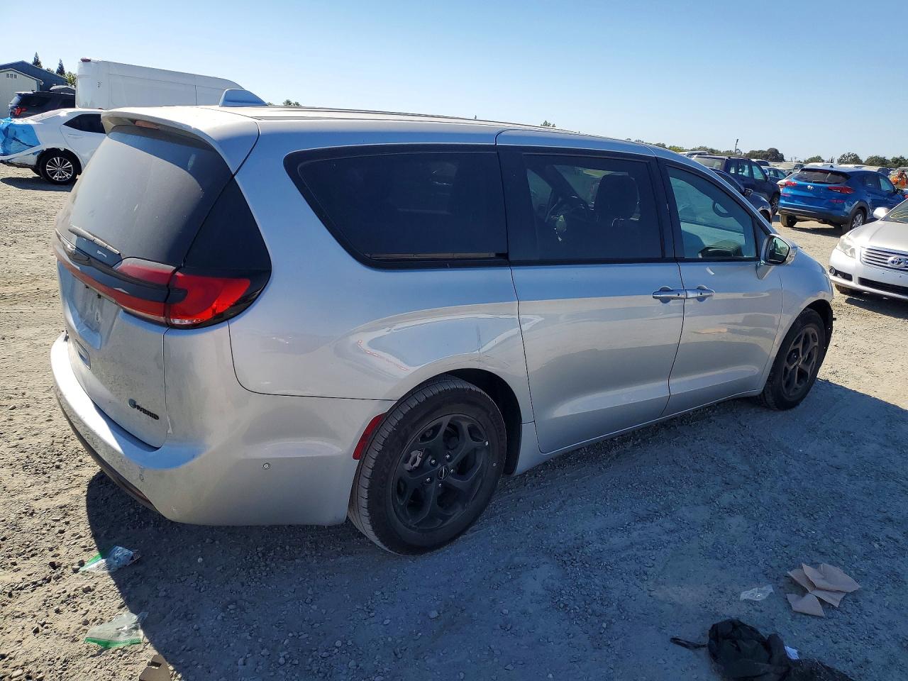 2022 CHRYSLER PACIFICA