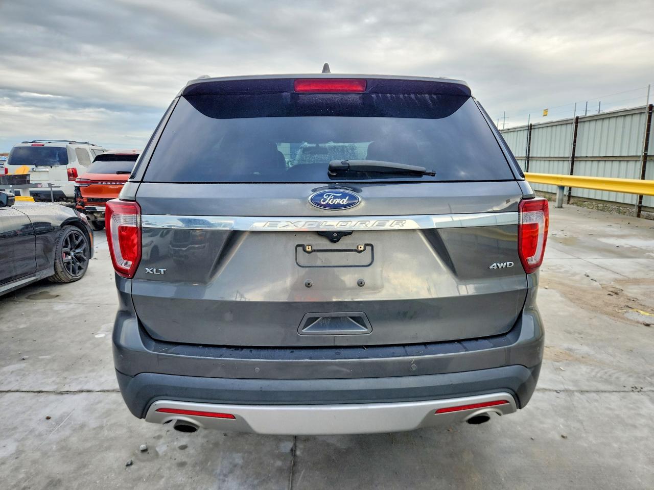 2017 FORD EXPLORER