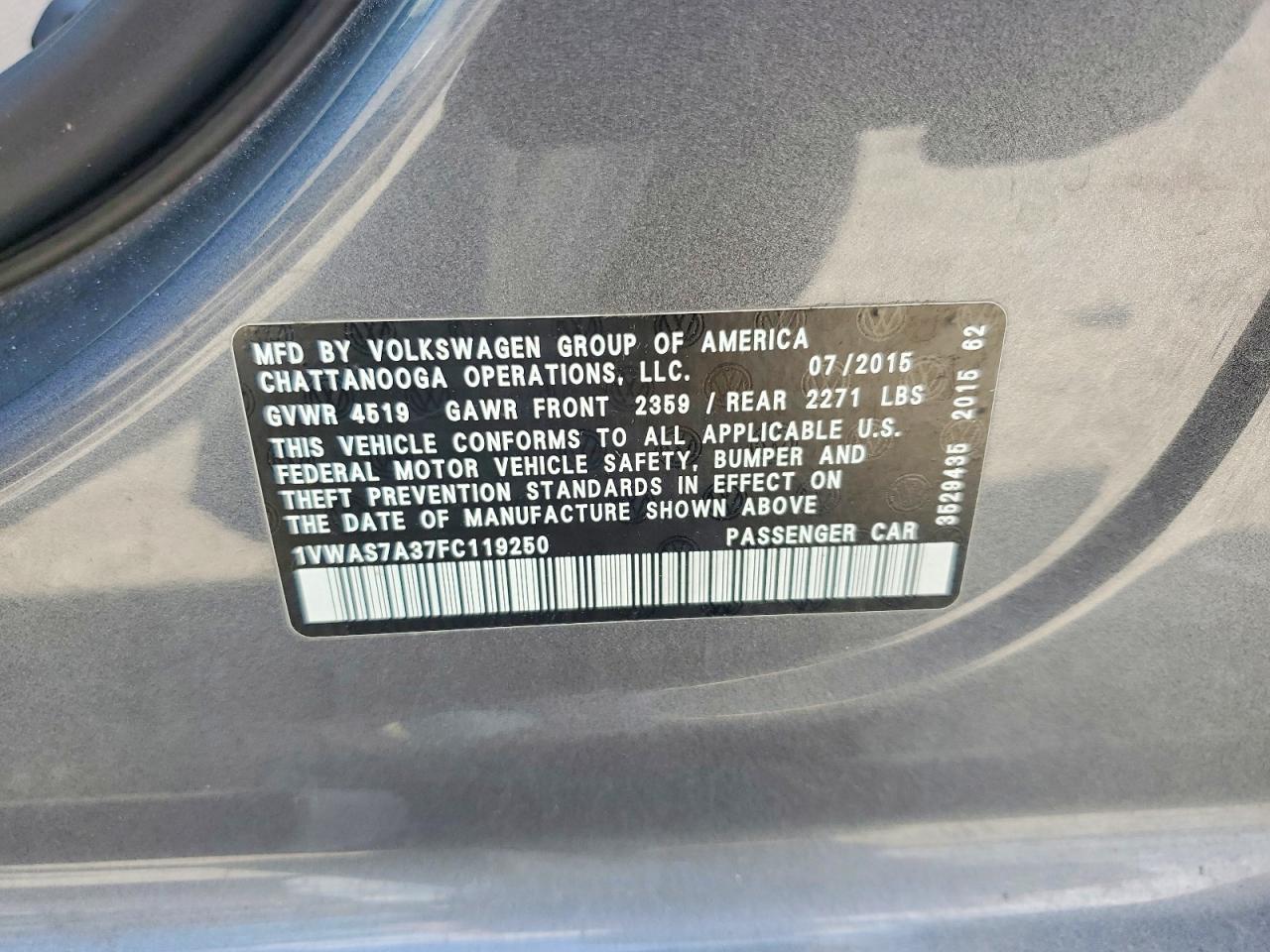 2015 VOLKSWAGEN PASSAT