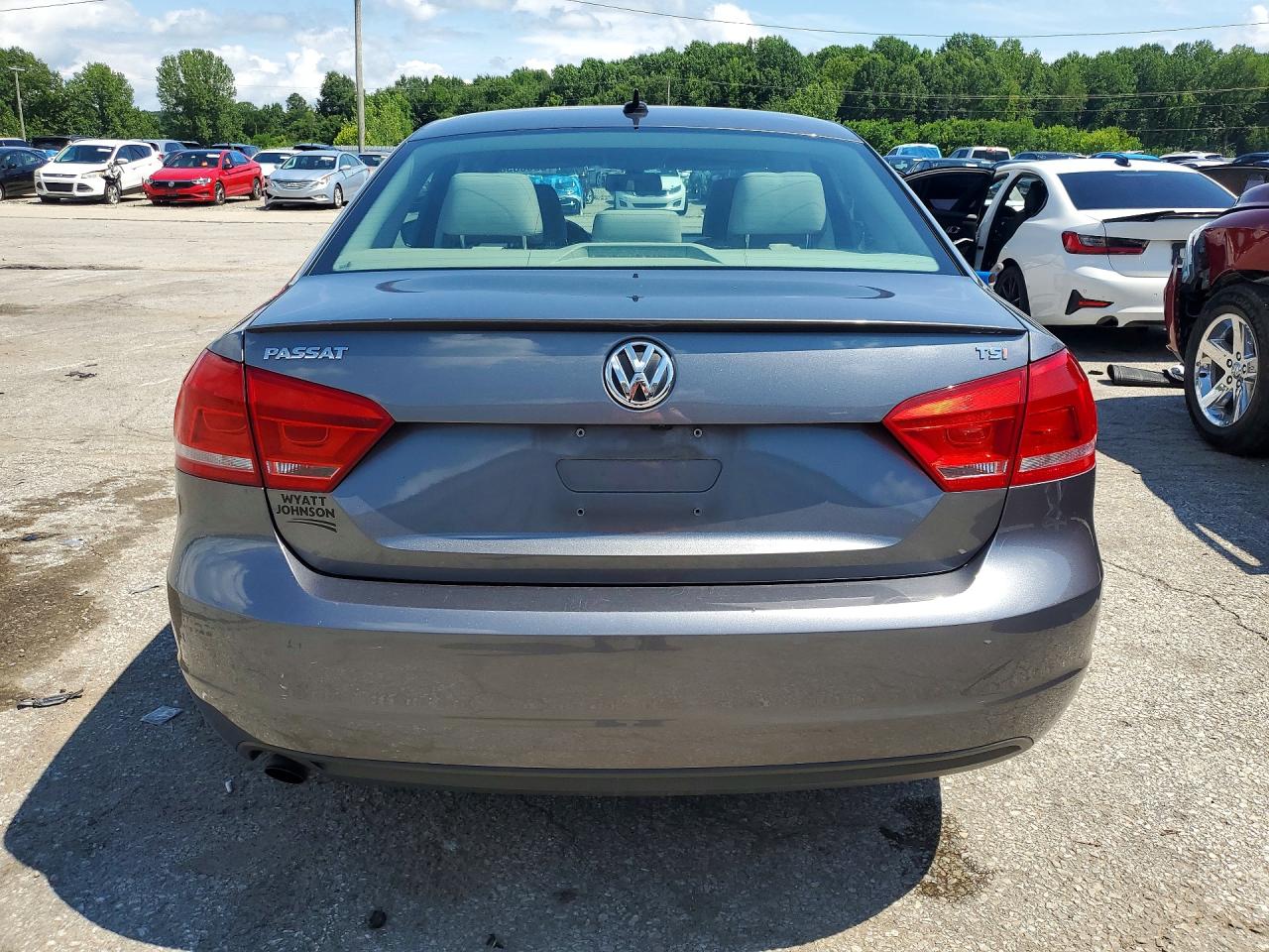 2015 VOLKSWAGEN PASSAT