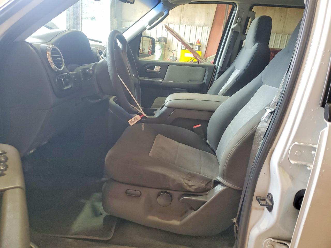2003 FORD EXPEDITION
