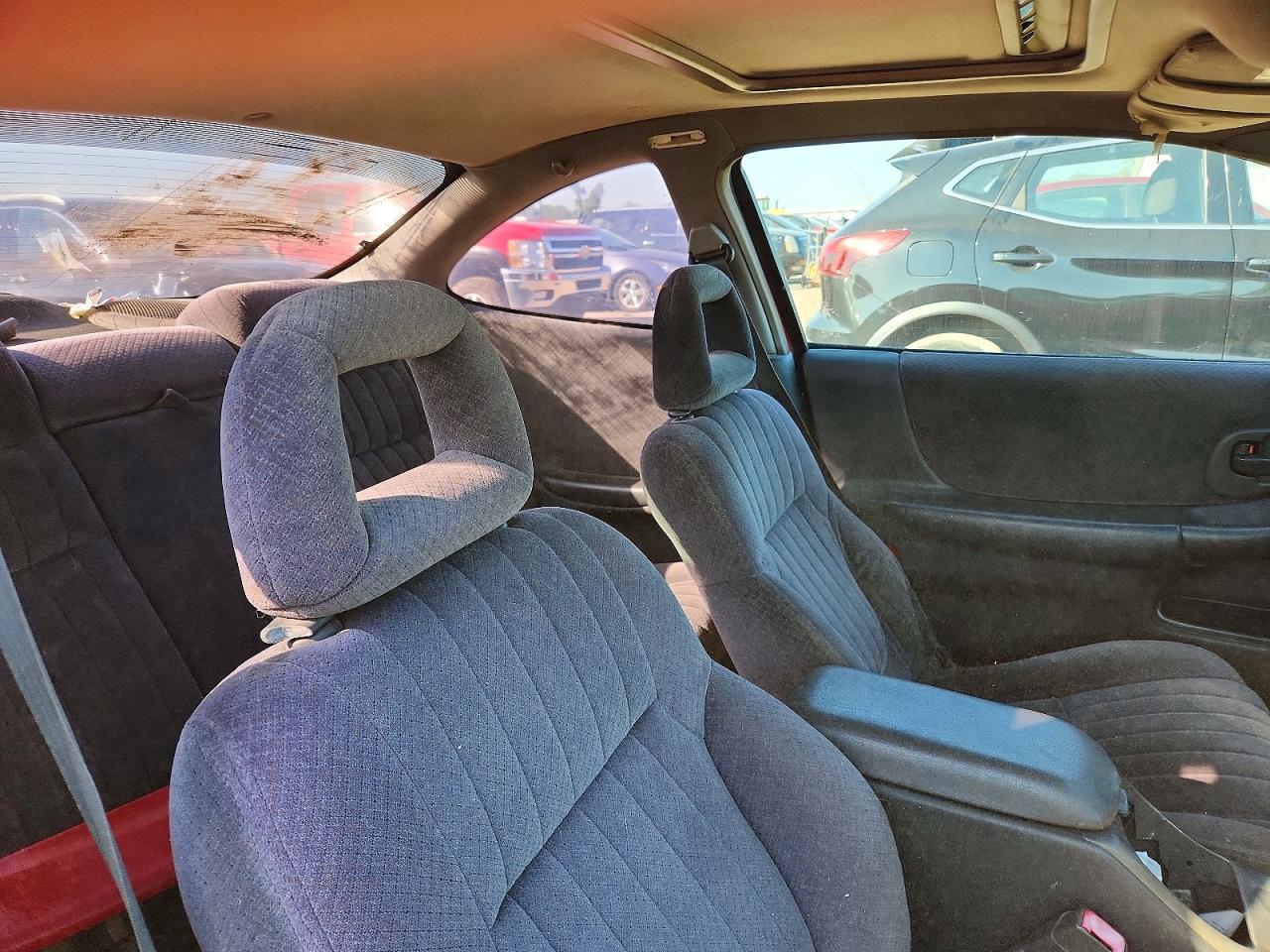 2001 PONTIAC GRANDPRIX