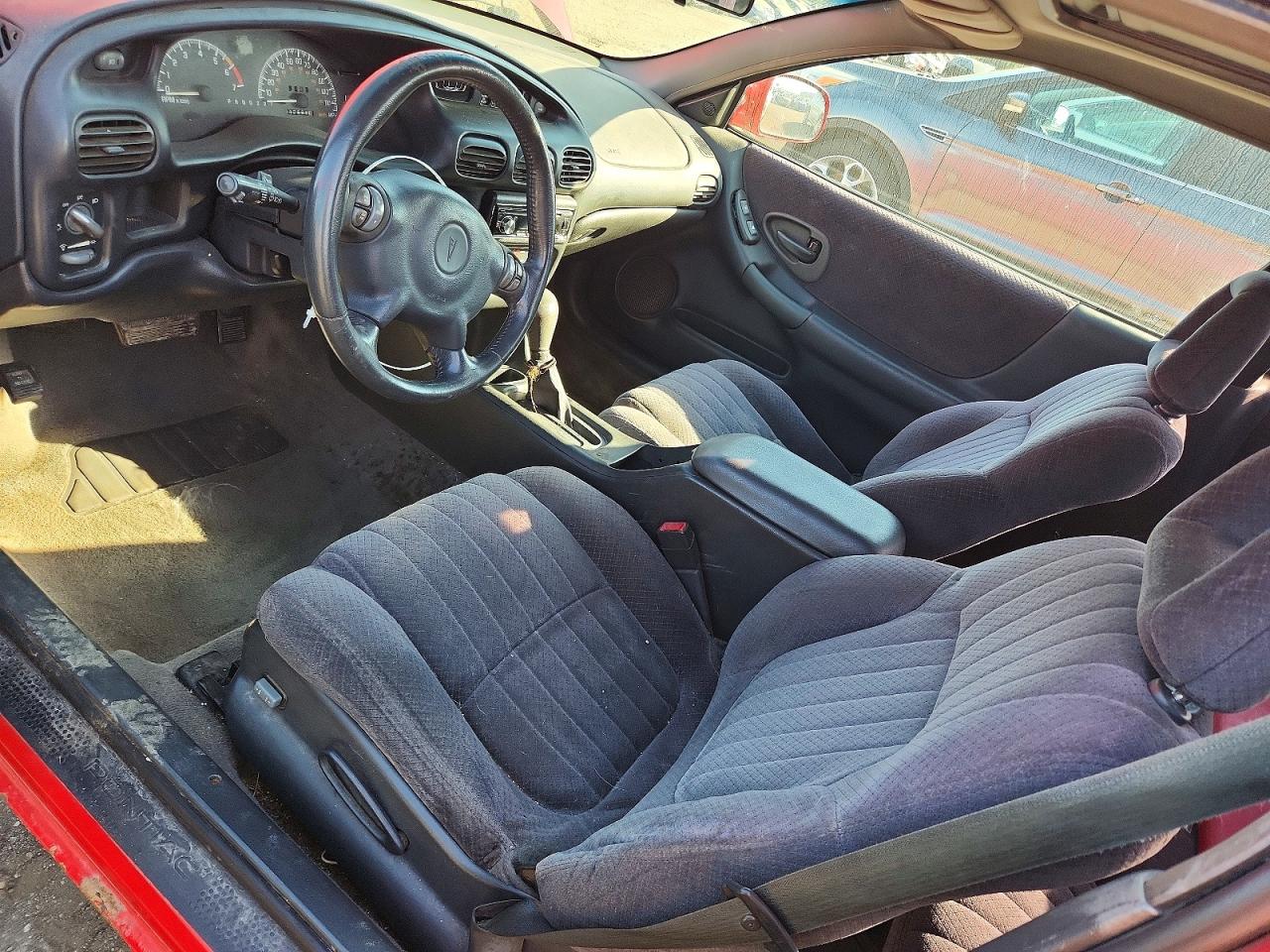 2001 PONTIAC GRANDPRIX