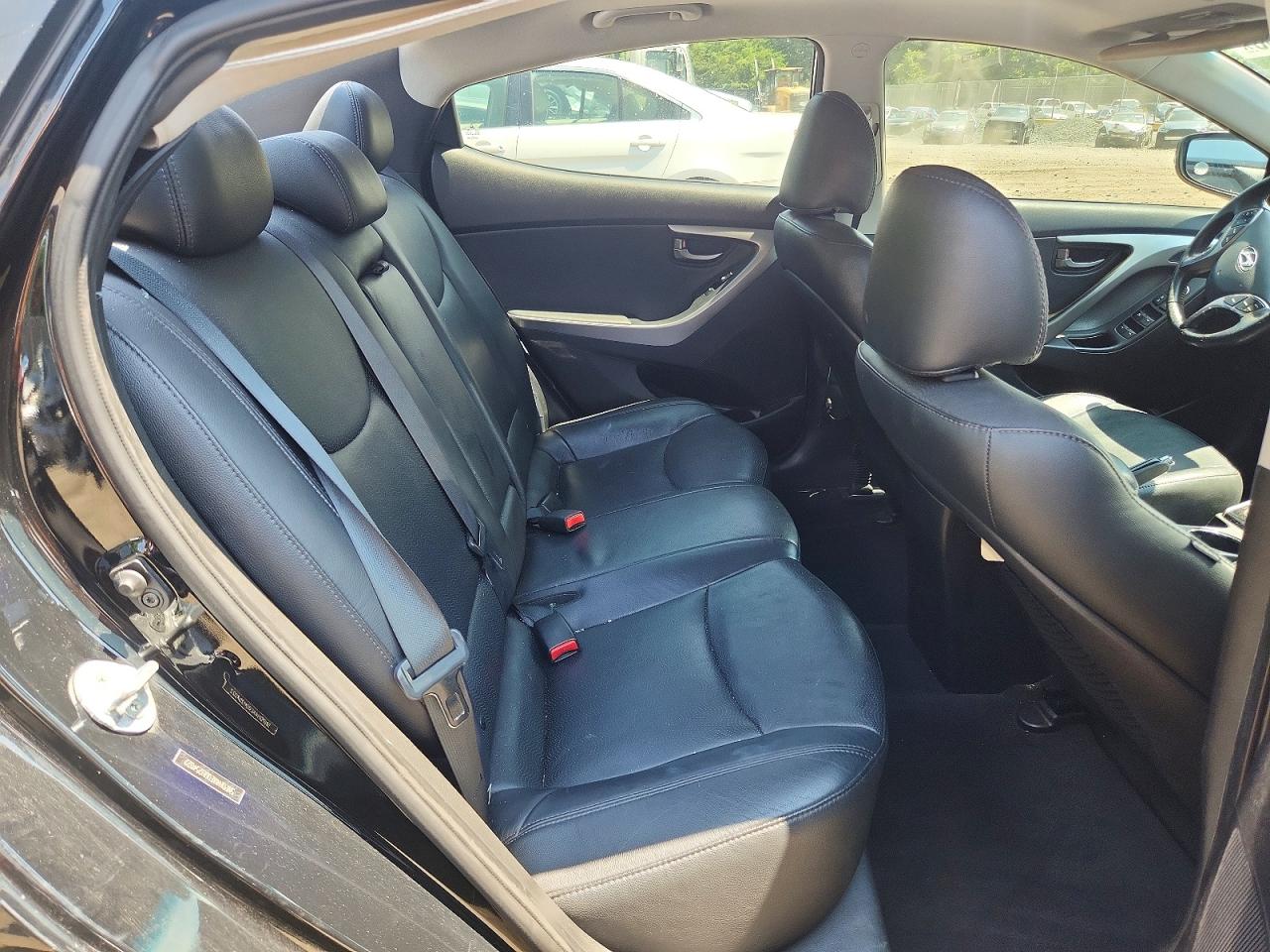 2013 HYUNDAI ELANTRA