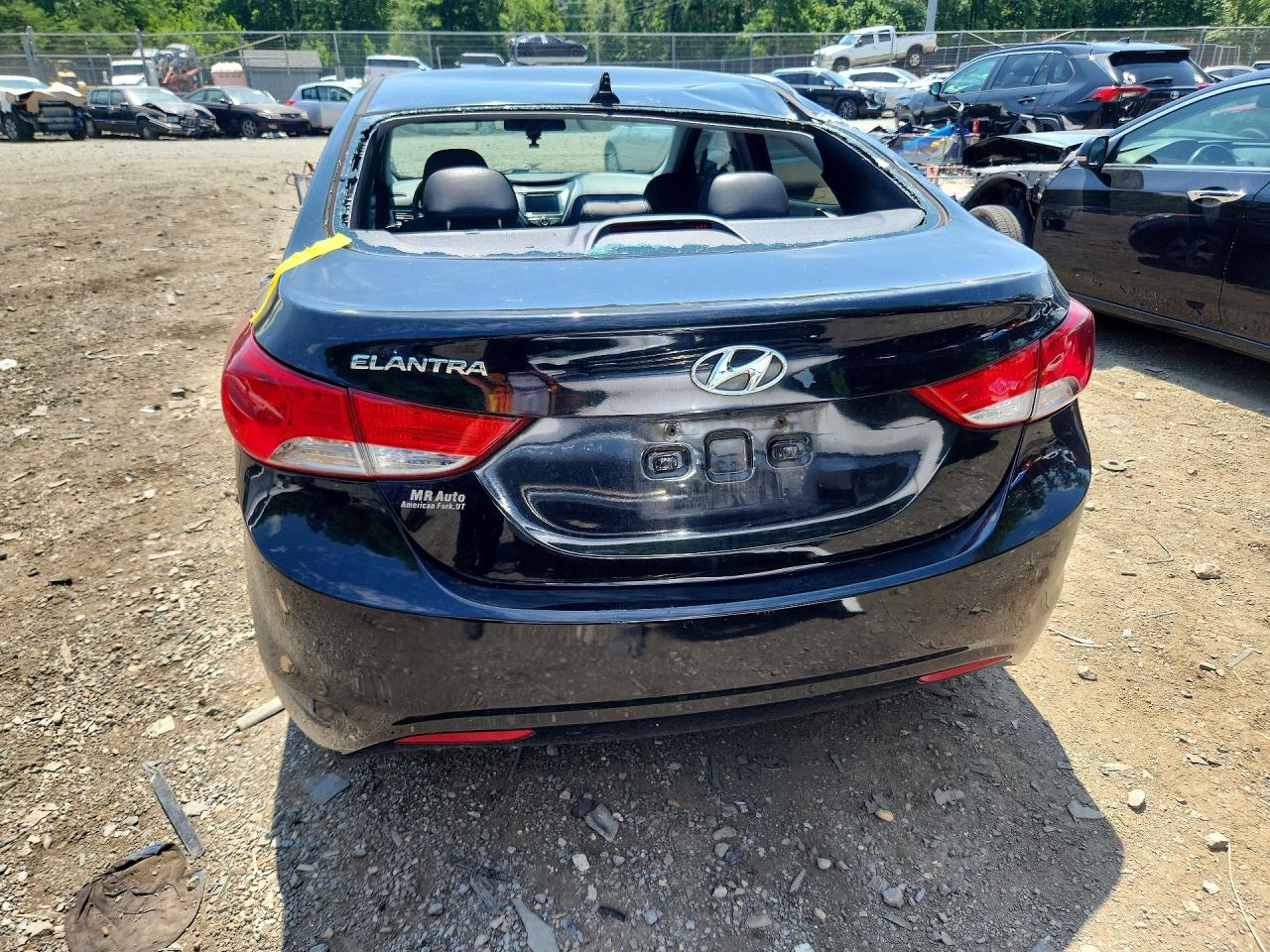 2013 HYUNDAI ELANTRA