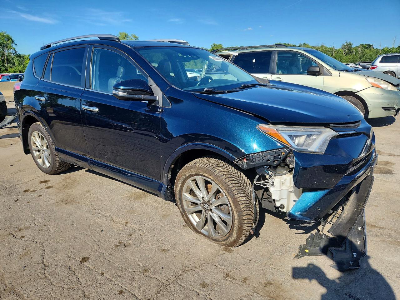 2017 TOYOTA RAV4