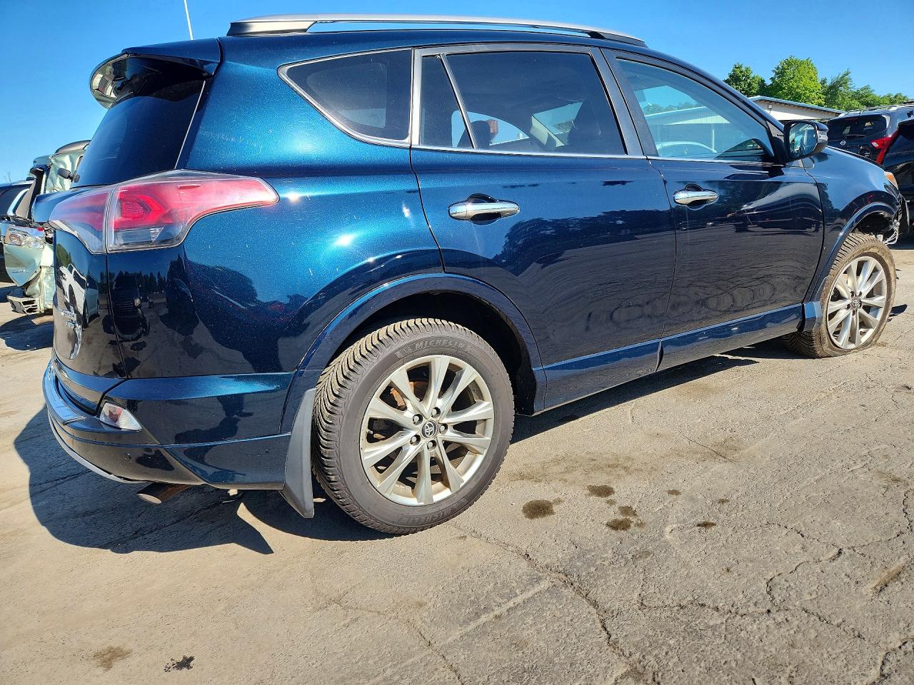2017 TOYOTA RAV4