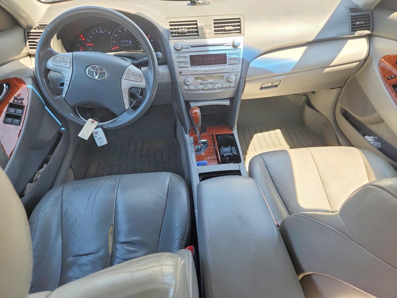 2010 TOYOTA CAMRY