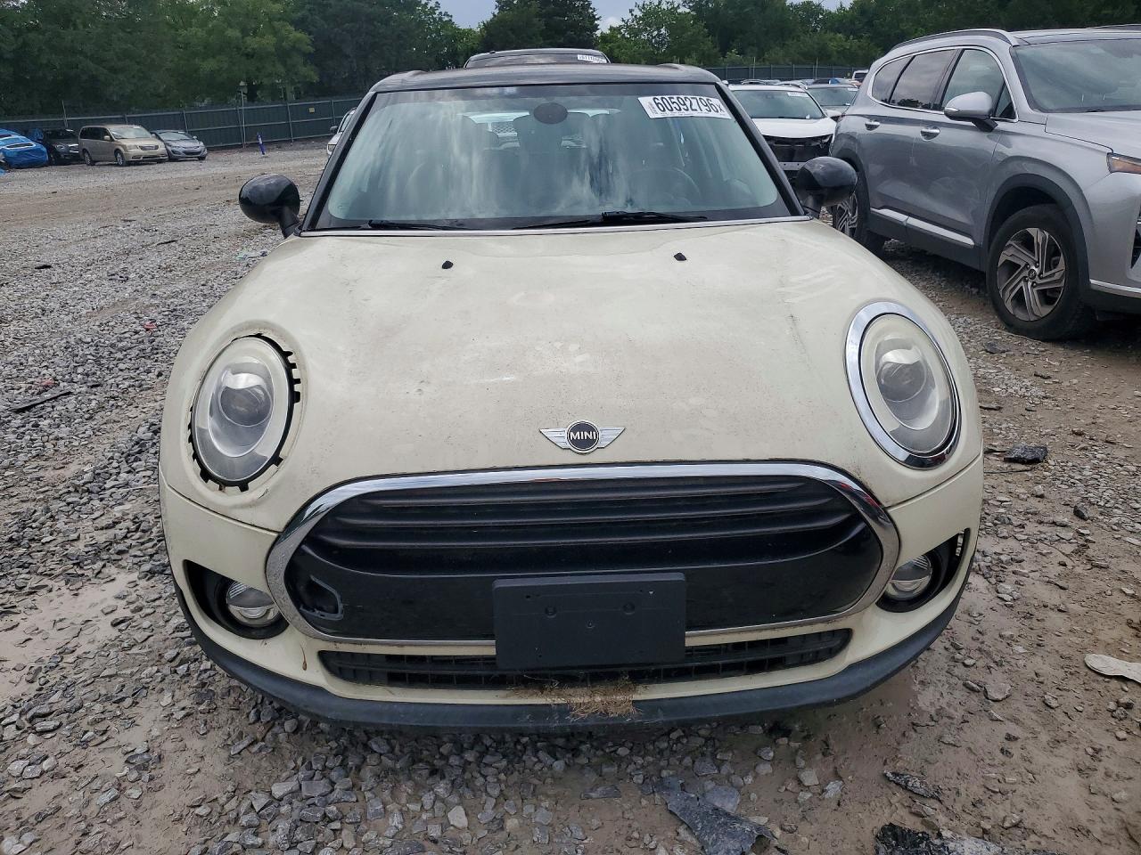 2017 MINI COOPER