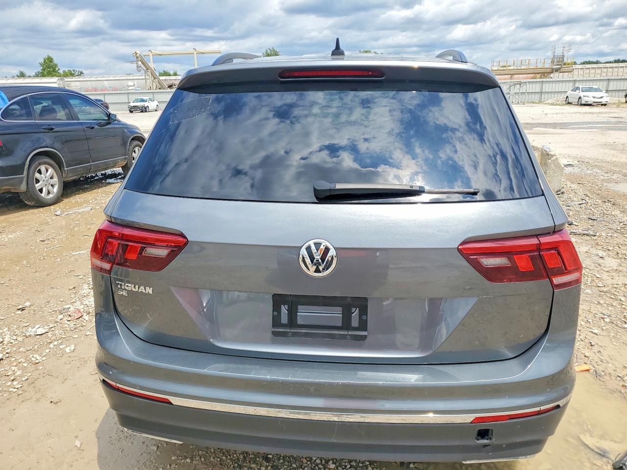 2021 VOLKSWAGEN TIGUAN
