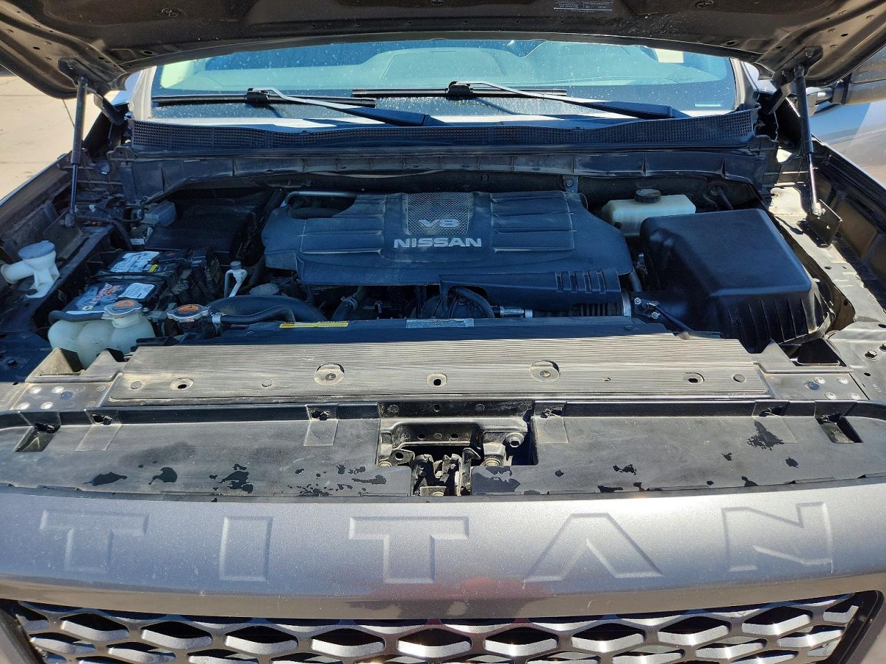 2017 NISSAN TITAN