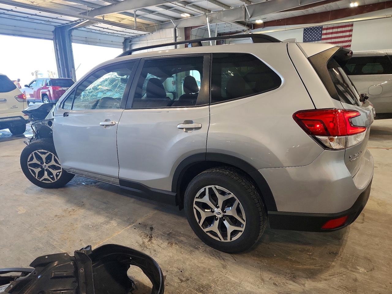 2020 SUBARU FORESTER