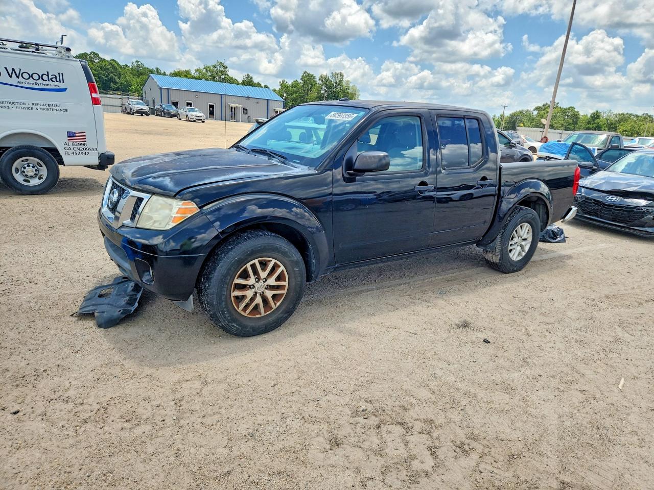 2015 NISSAN FRONTIER