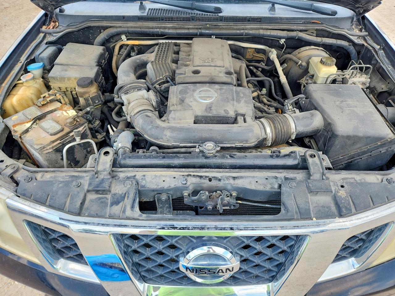 2015 NISSAN FRONTIER