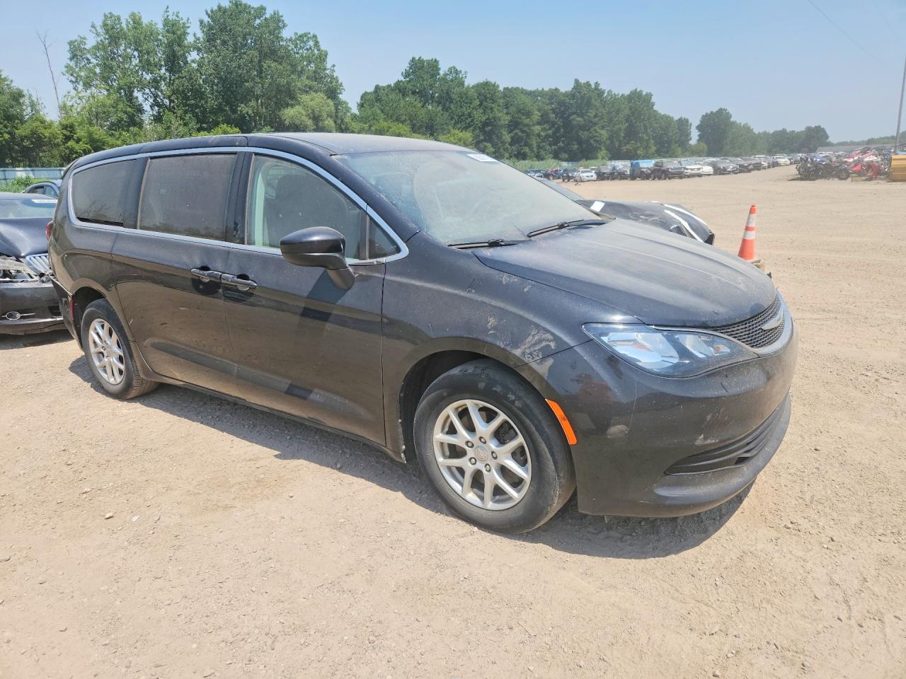 2017 CHRYSLER PACIFICA