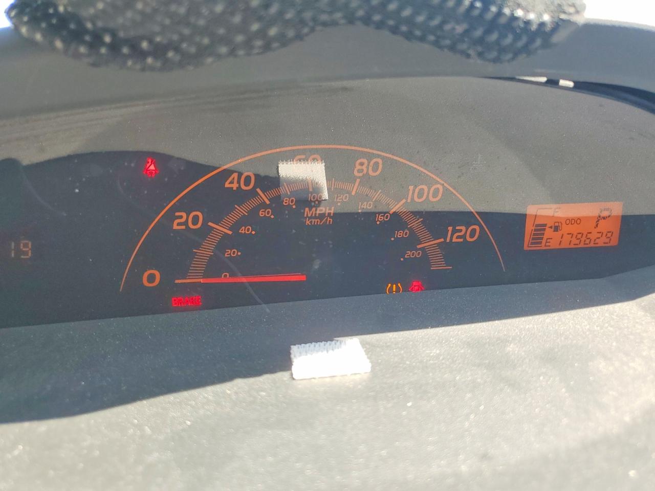 2010 TOYOTA YARIS