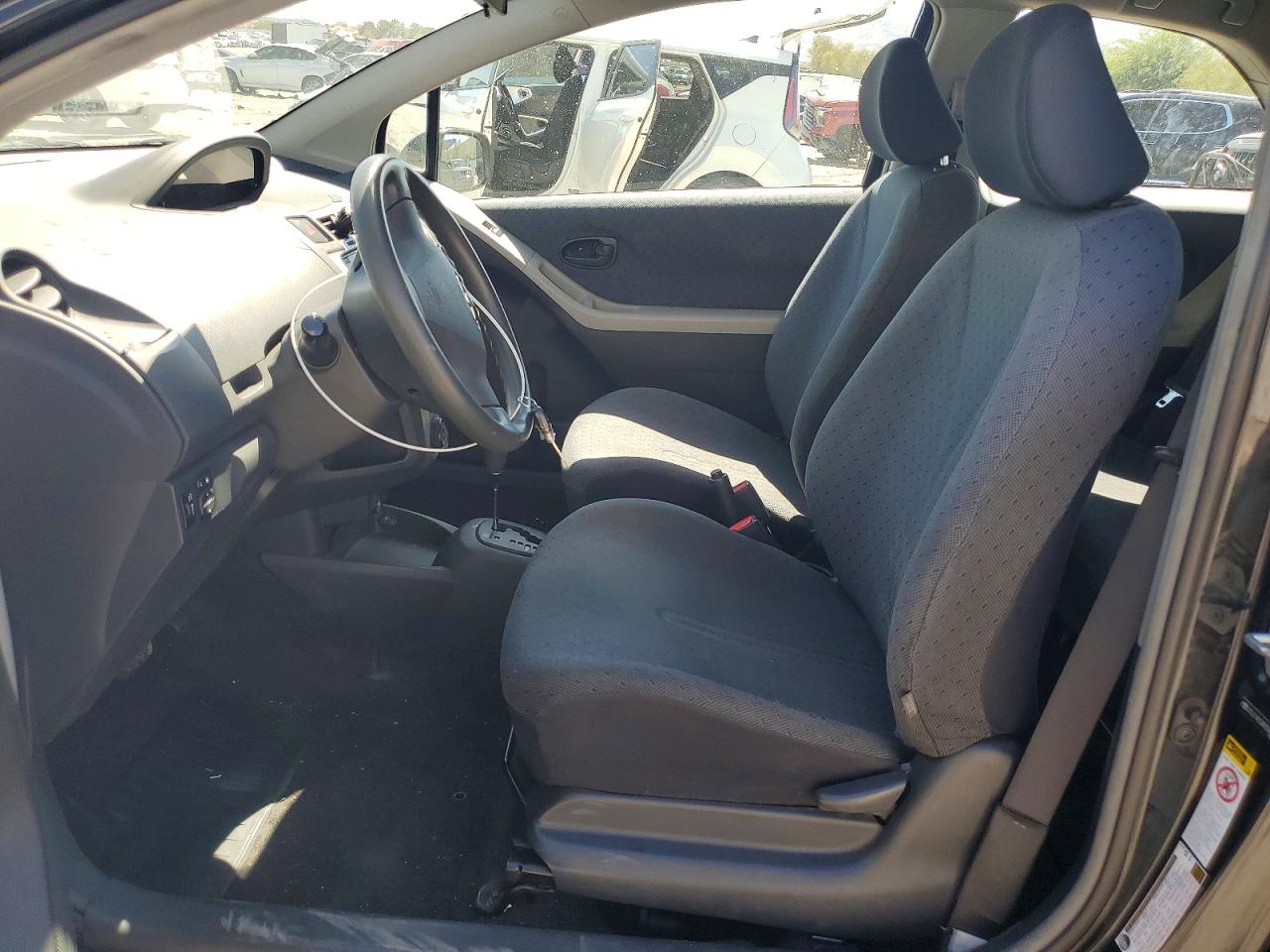 2010 TOYOTA YARIS