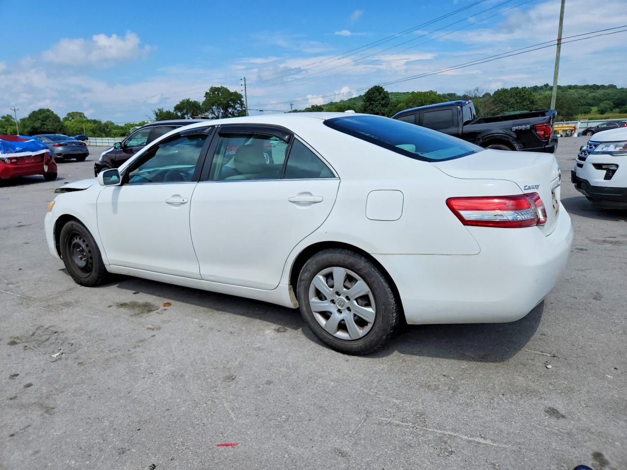 2011 TOYOTA CAMRY