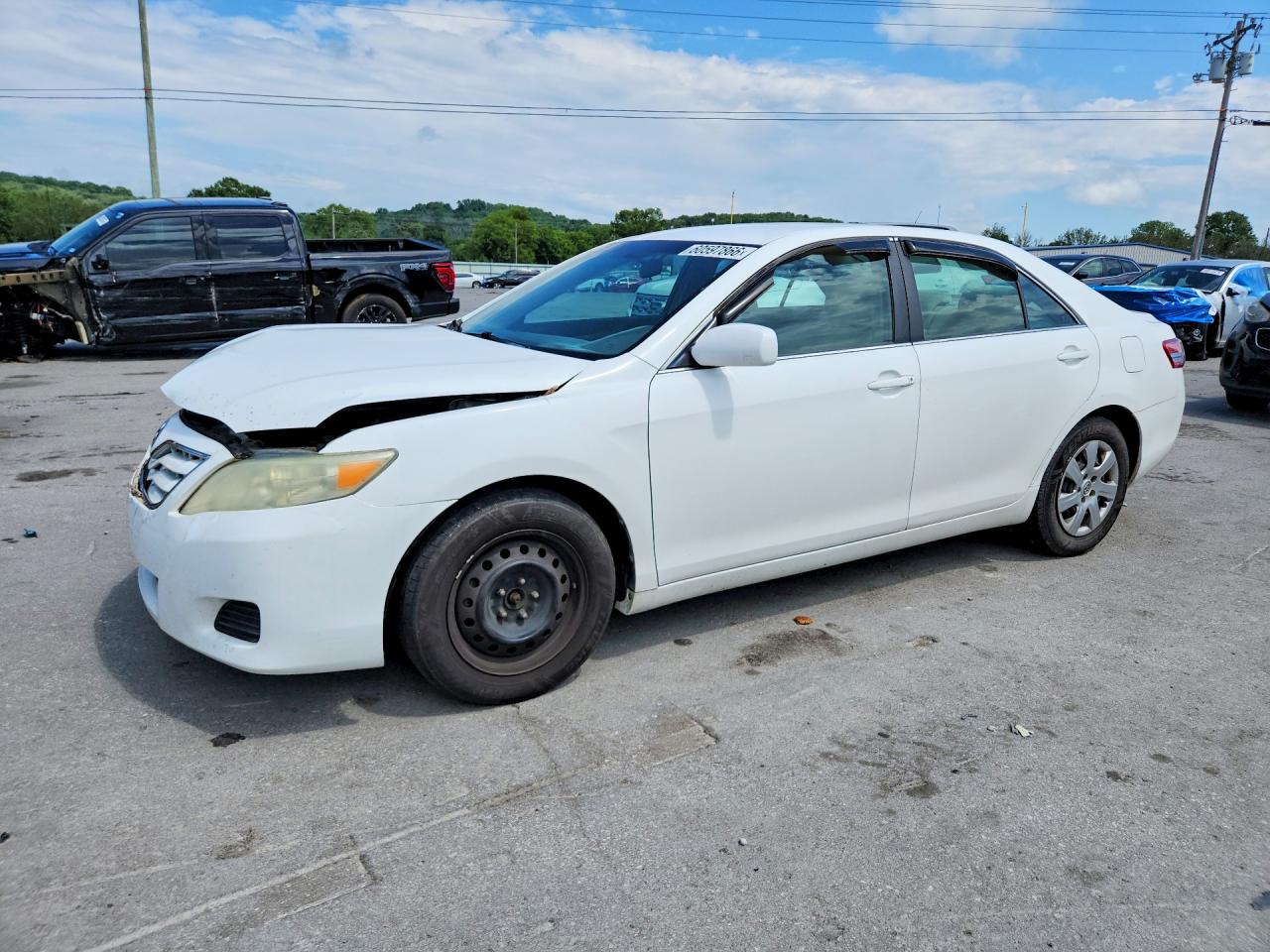 2011 TOYOTA CAMRY