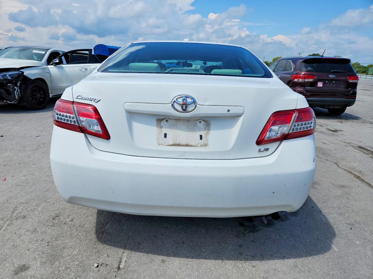 2011 TOYOTA CAMRY