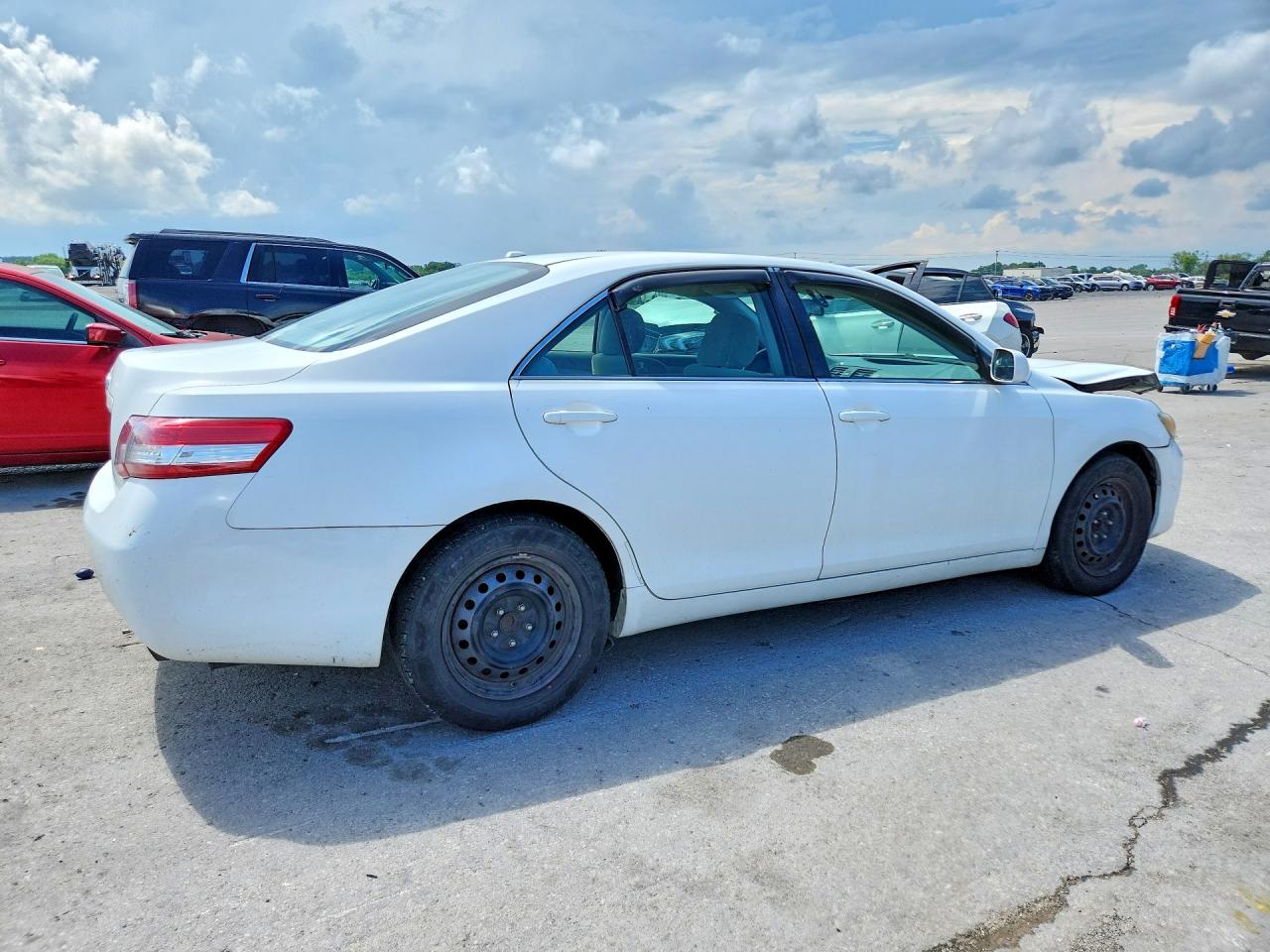2011 TOYOTA CAMRY