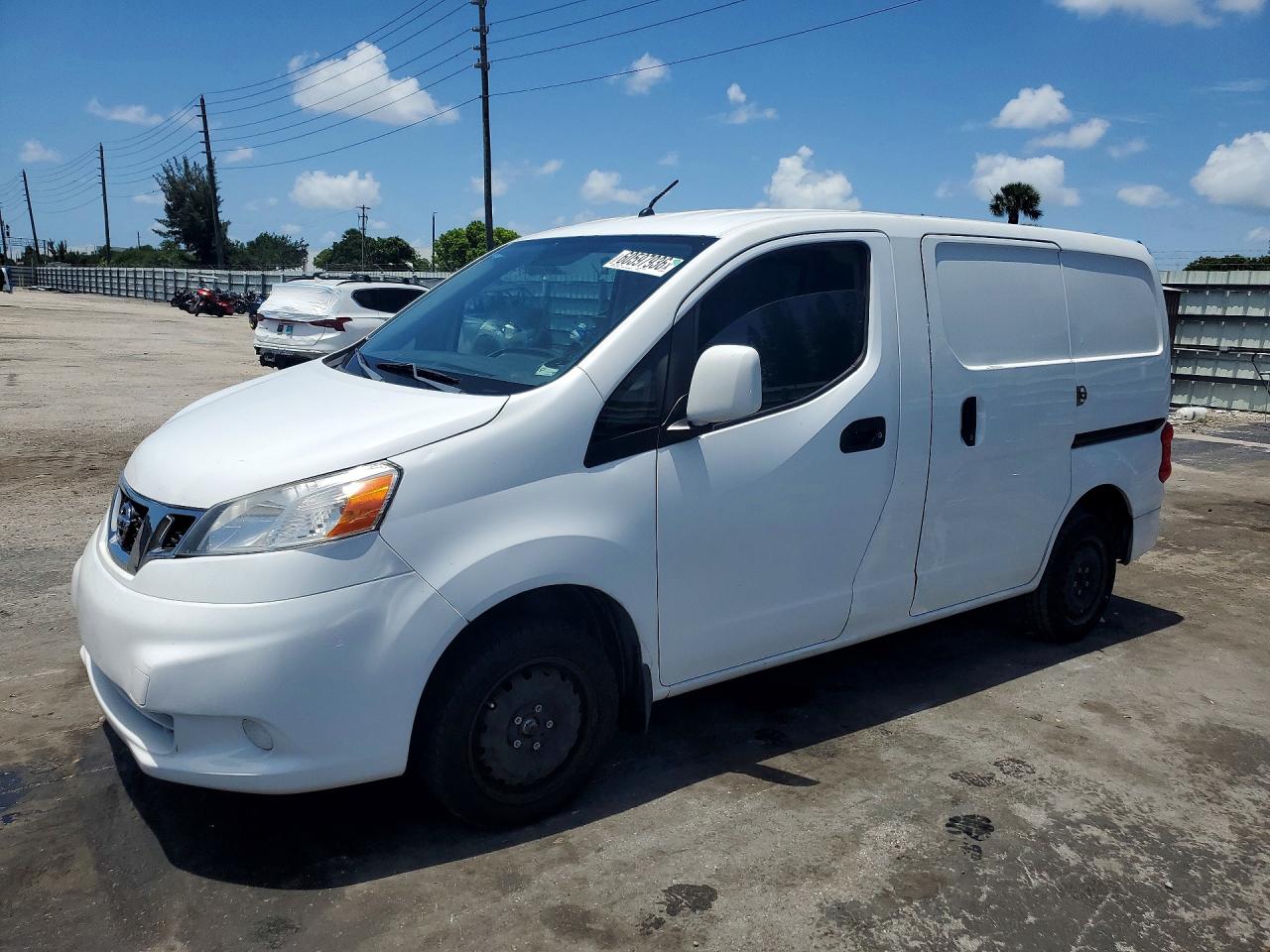 2017 NISSAN NV