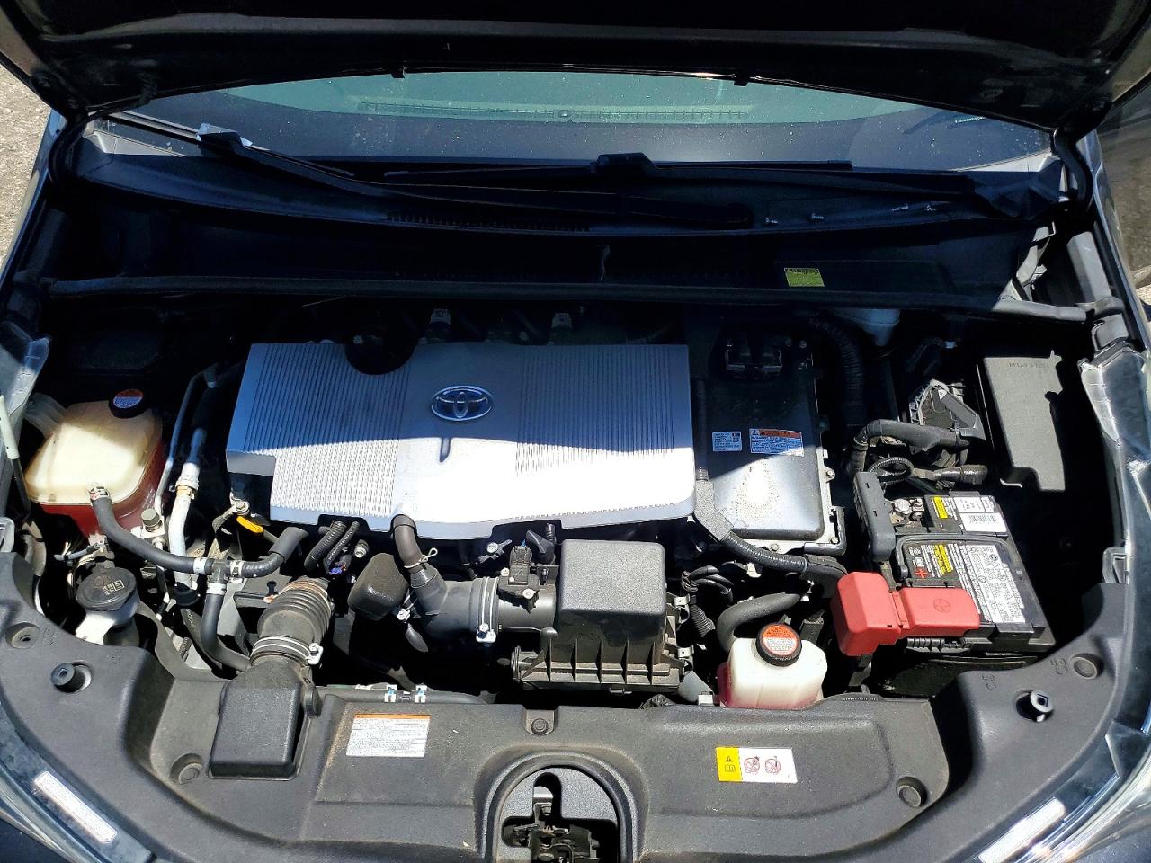 2016 TOYOTA PRIUS