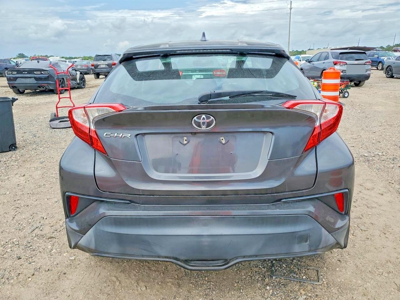 2018 TOYOTA C-HR