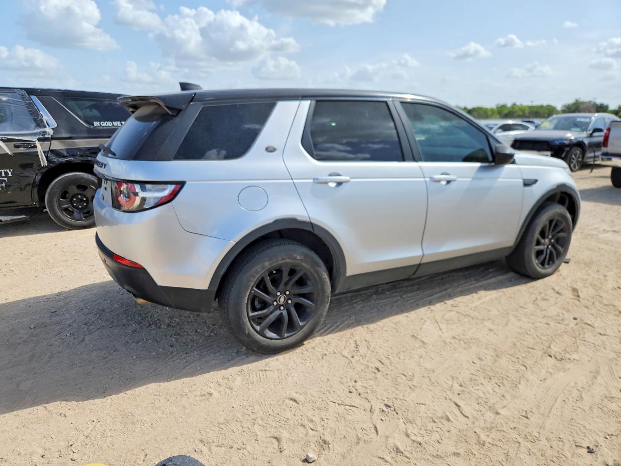 2017 LAND ROVER DISCOVERY