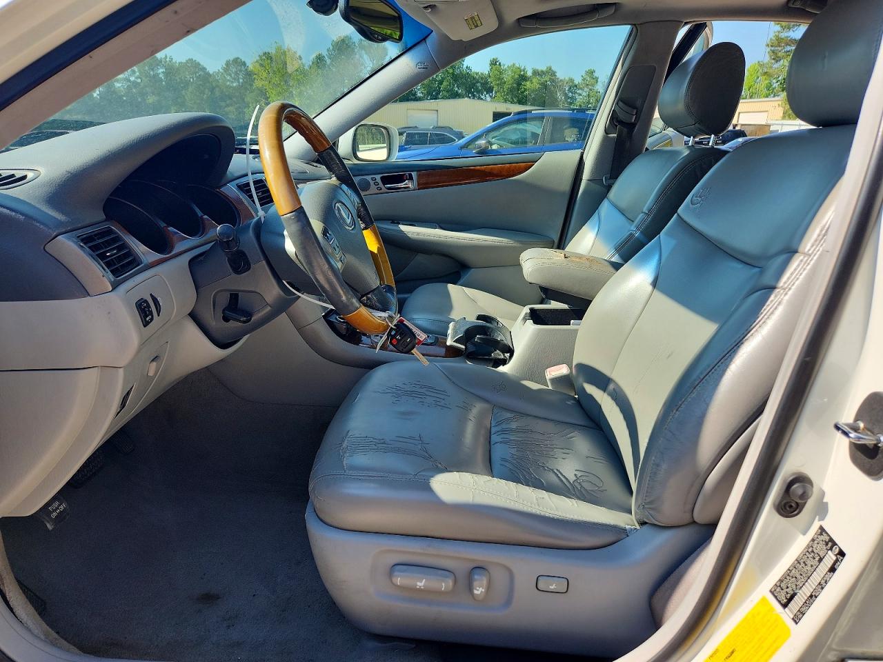 2005 LEXUS ES330