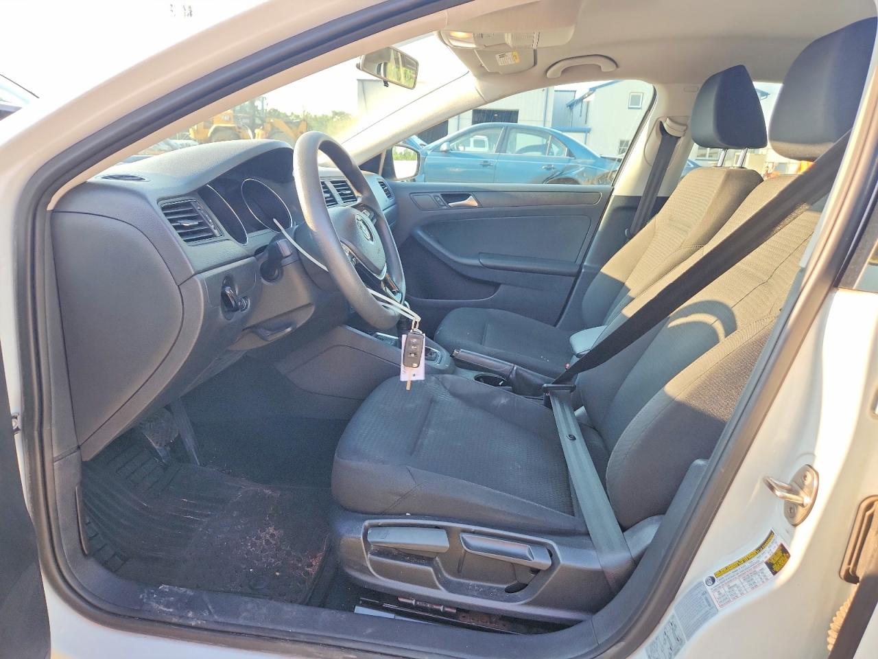 2015 VOLKSWAGEN JETTA