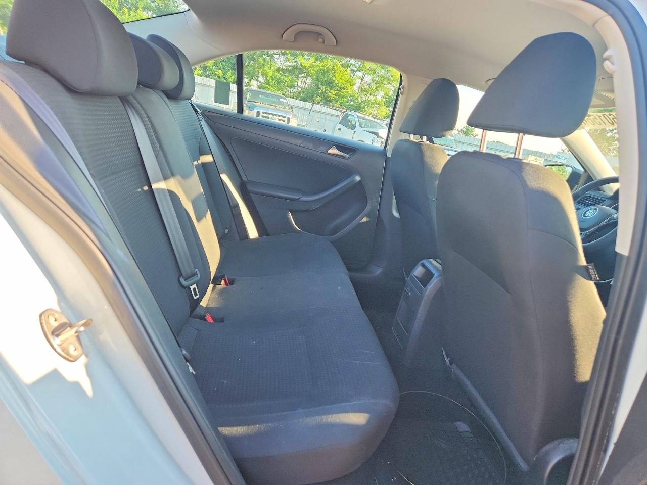 2015 VOLKSWAGEN JETTA