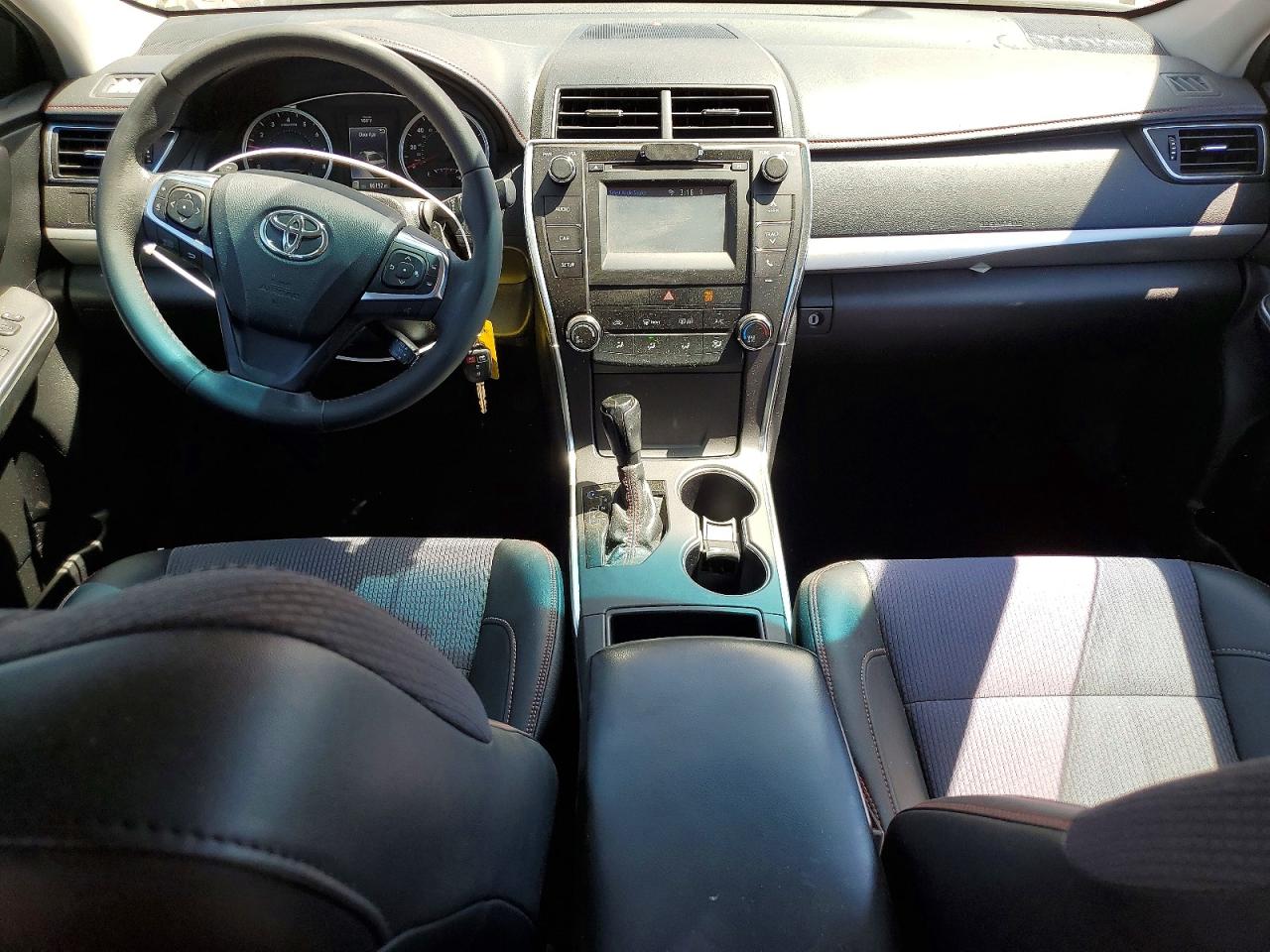 2017 TOYOTA CAMRY