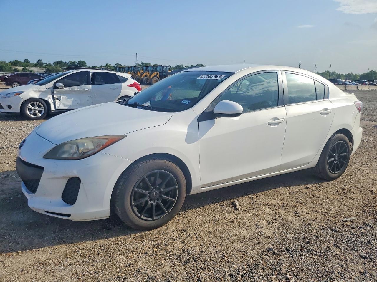 2013 MAZDA 3