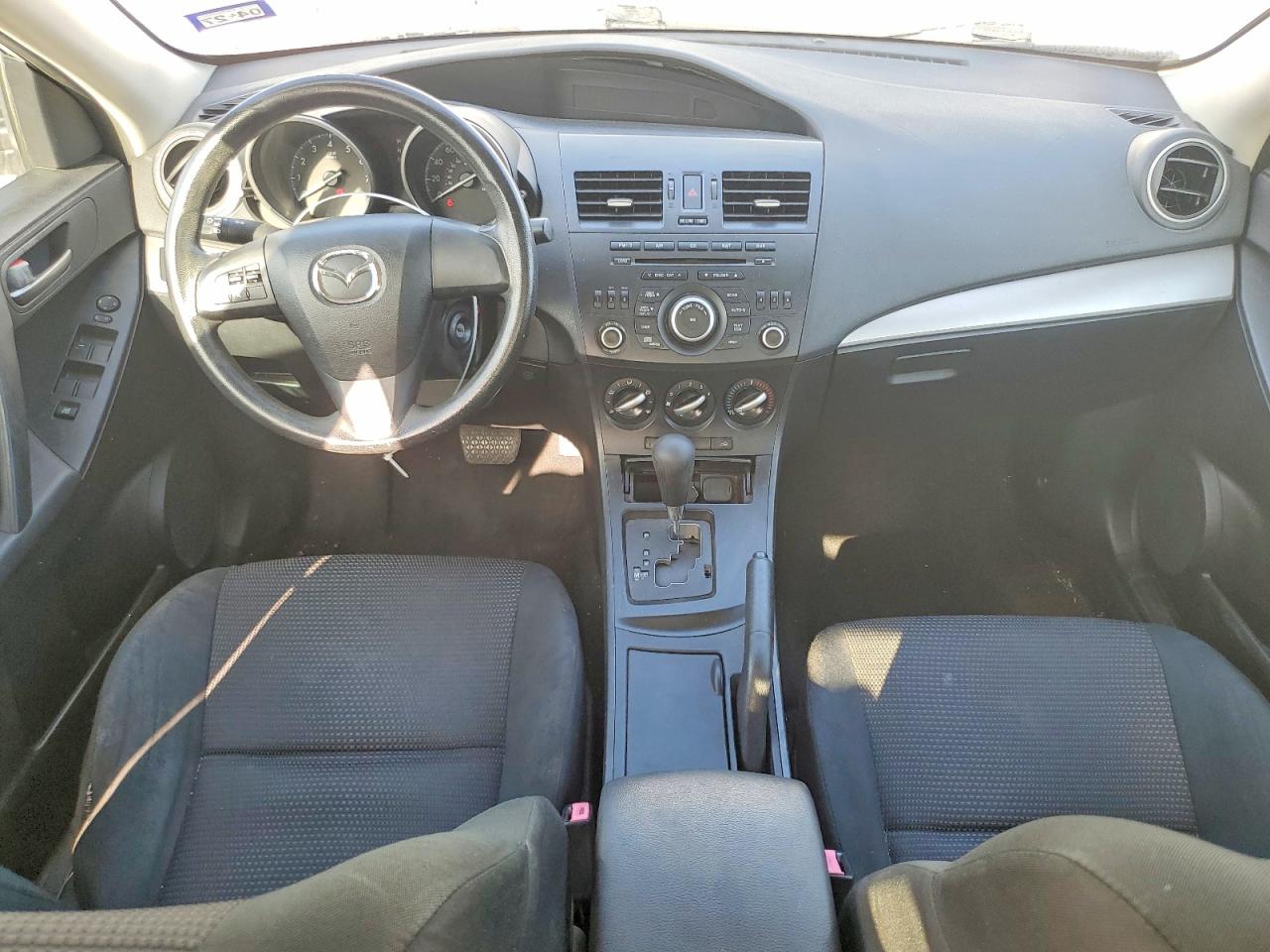 2013 MAZDA 3