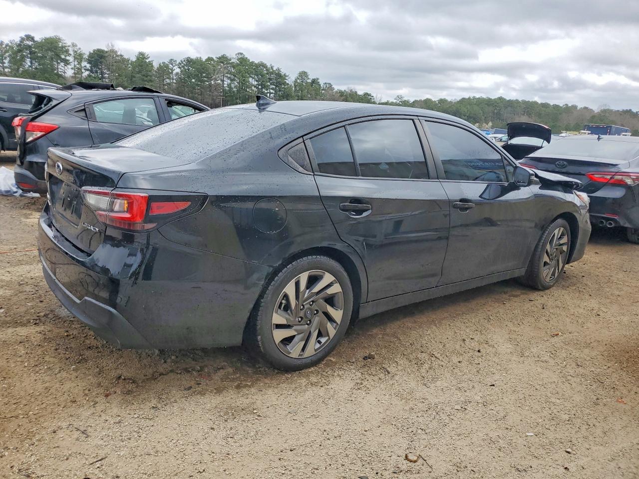 2024 SUBARU LEGACY