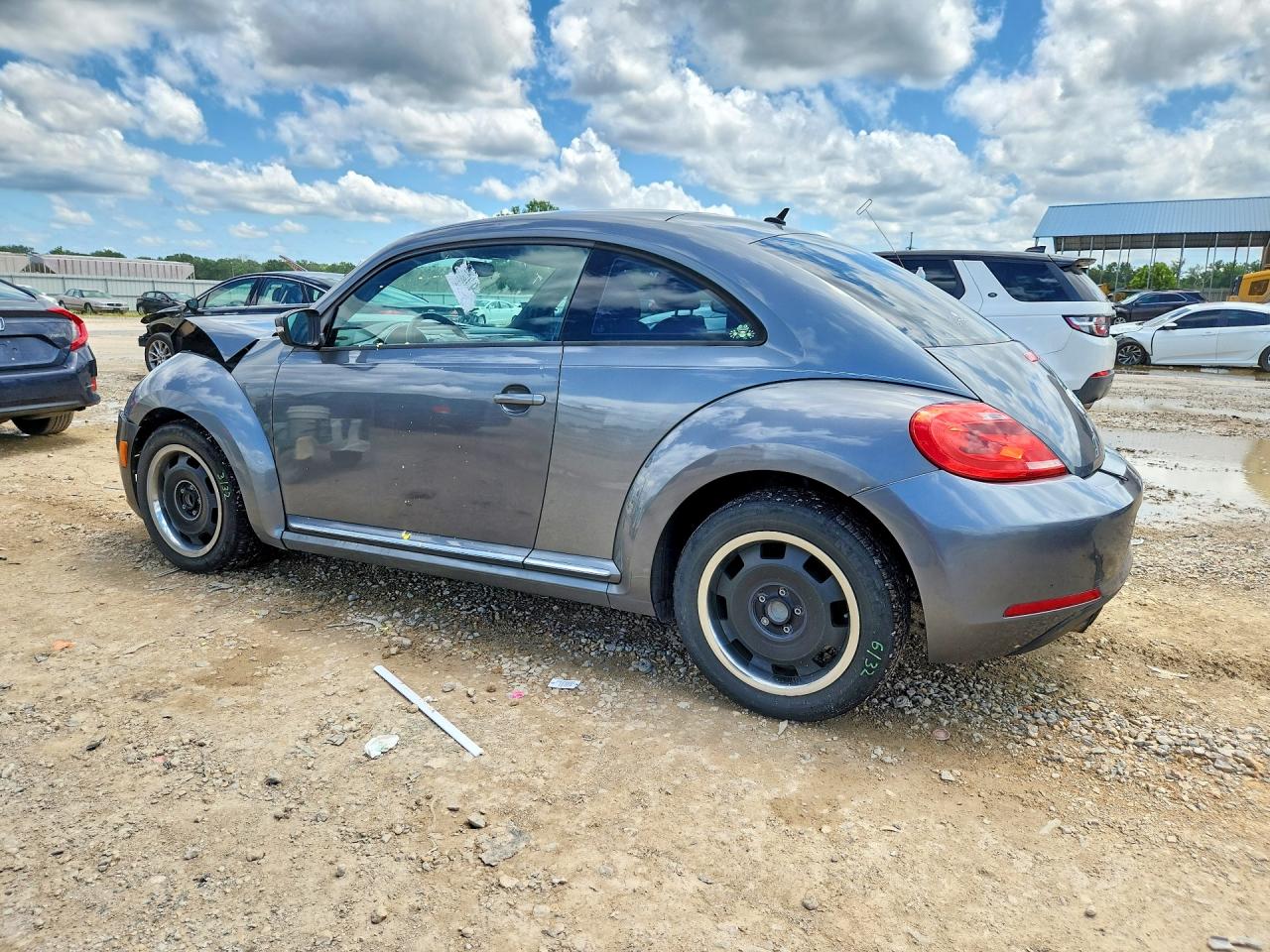 2012 VOLKSWAGEN BEETLE