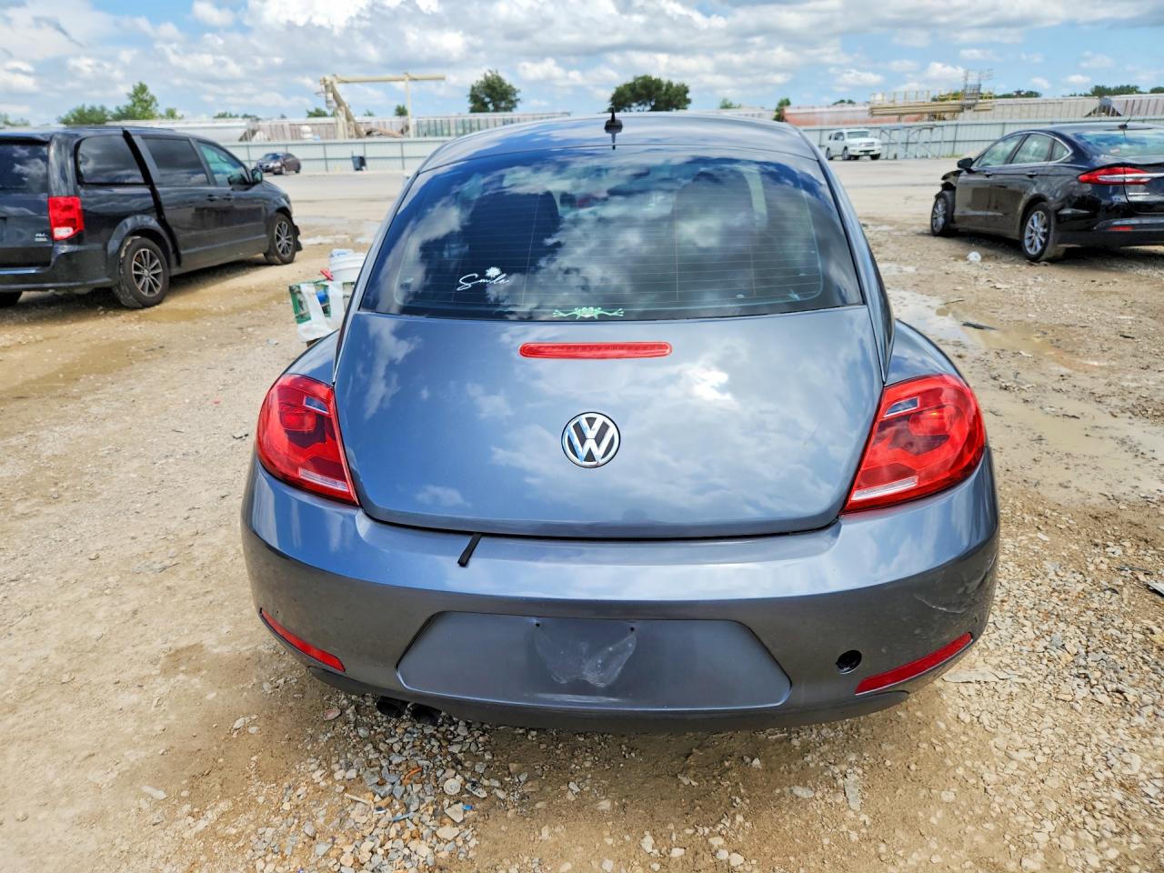 2012 VOLKSWAGEN BEETLE
