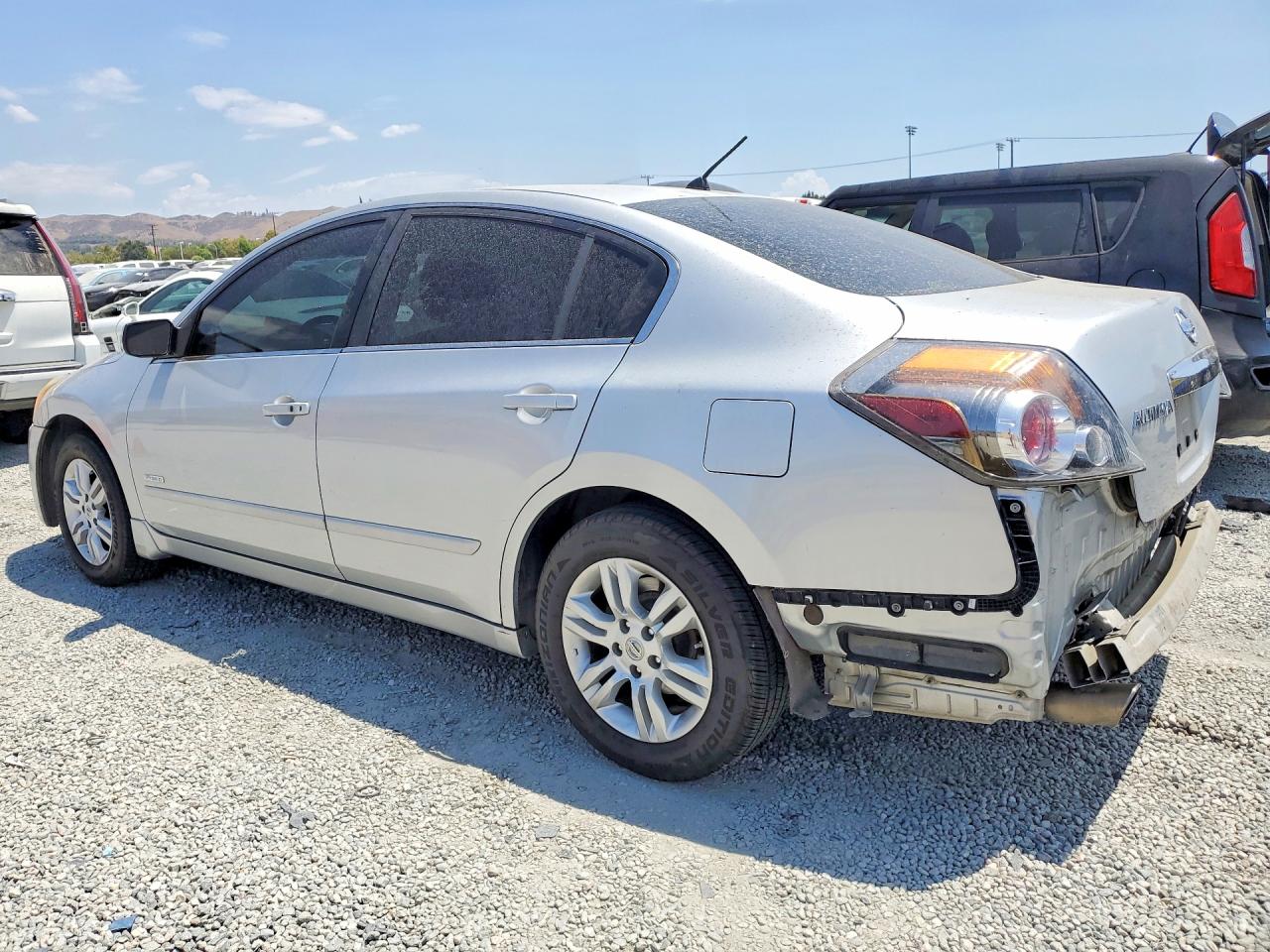 2010 NISSAN ALTIMA